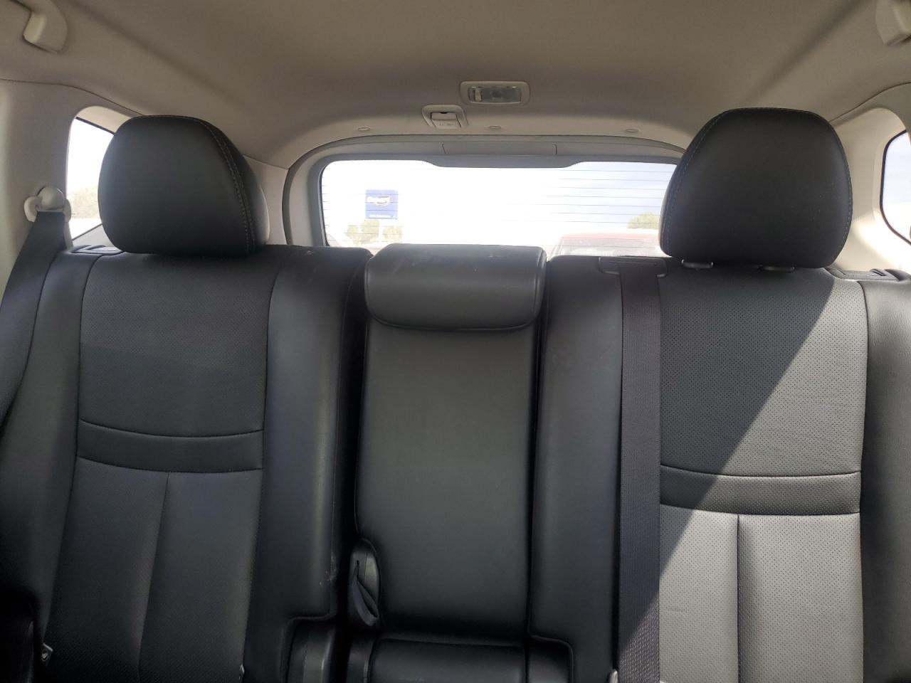 2018 Nissan Rogue S VIN: JN8AT2MT7JW458276 Lot: 81333245