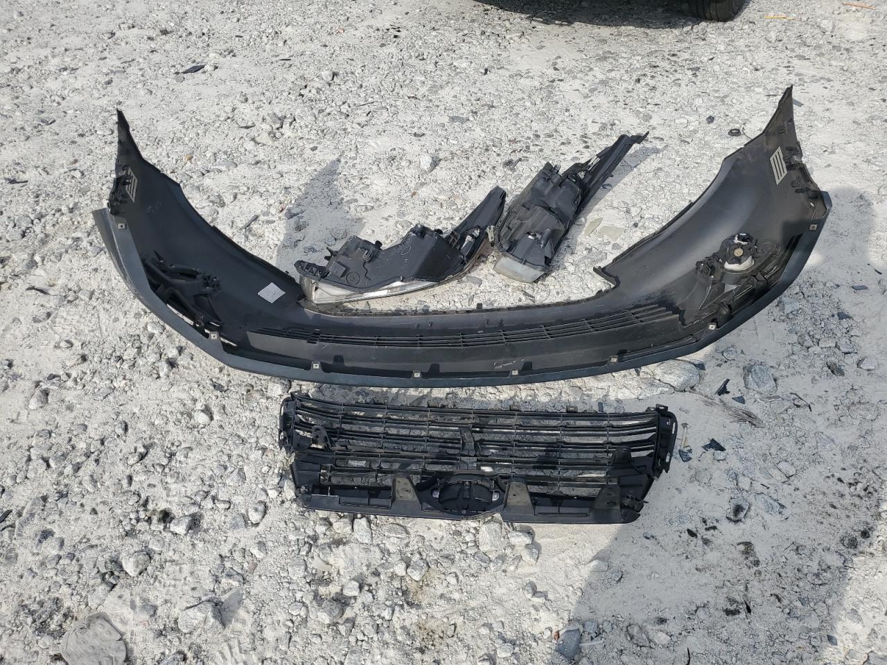 2014 Toyota Highlander Xle VIN: 5TDJKRFH0ES051258 Lot: 85196475