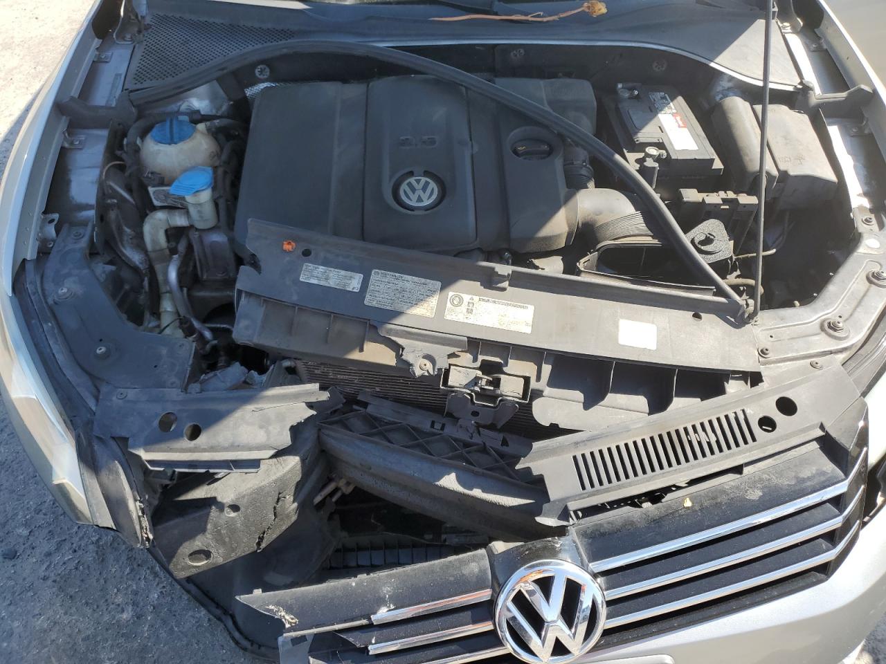 2012 Volkswagen Passat Se VIN: 1VWBP7A38CC038971 Lot: 84998435