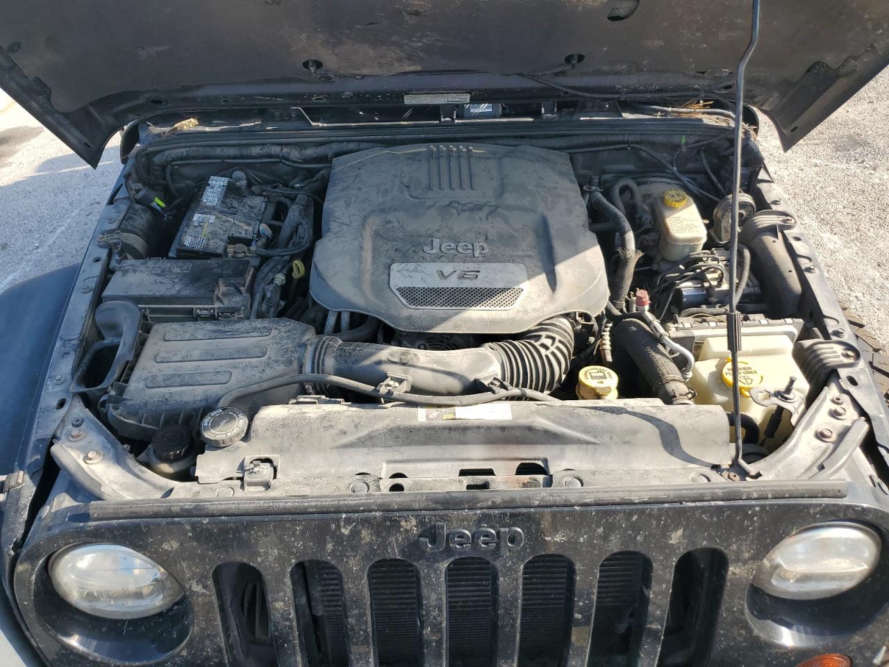 2013 Jeep Wrangler Unlimited Sahara VIN: 1C4HJWEG1DL567699 Lot: 81681955