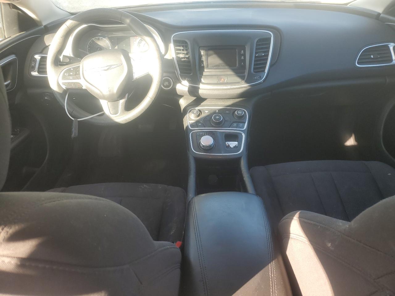 2015 Chrysler 200 Limited VIN: 1C3CCCAB2FN580714 Lot: 90383155