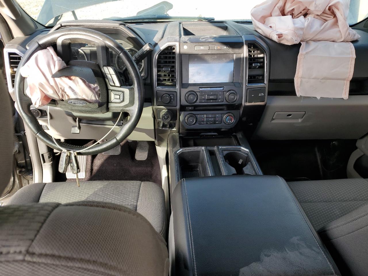 2017 Ford F150 Super Cab VIN: 1FTFX1EG0HFB51687 Lot: 82382475