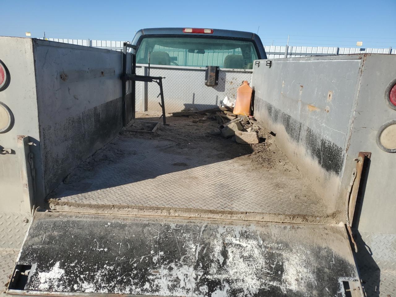 2006 GMC Sierra Utility / Service Truck VIN: 1GTHK24U86E212162 Lot: 86899225