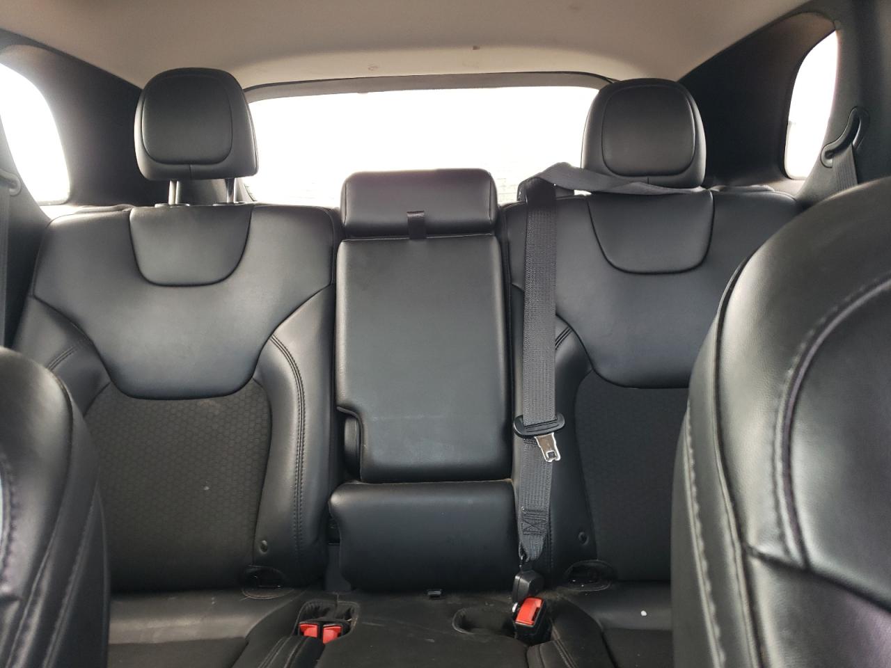 2019 Jeep Cherokee Latitude Plus VIN: 1C4PJLLB5KD448434 Lot: 82767455