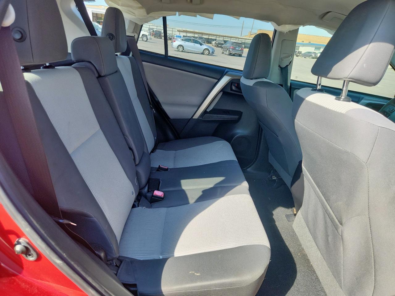 2015 Toyota Rav4 Le VIN: JTMZFREV2FD052794 Lot: 85865705