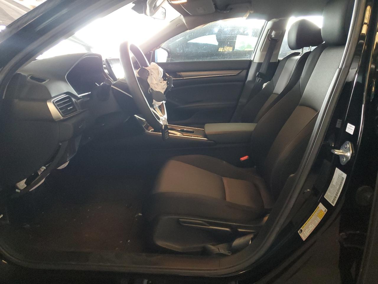 2022 Honda Accord Lx VIN: 1HGCV1F15NA002544 Lot: 82233995