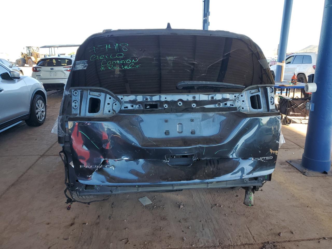 2019 Chrysler Pacifica Limited VIN: 2C4RC1GG5KR673446 Lot: 82000955