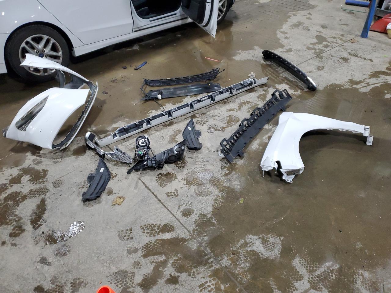 2014 Ford Fusion Se VIN: 3FA6P0H77ER374898 Lot: 89734025