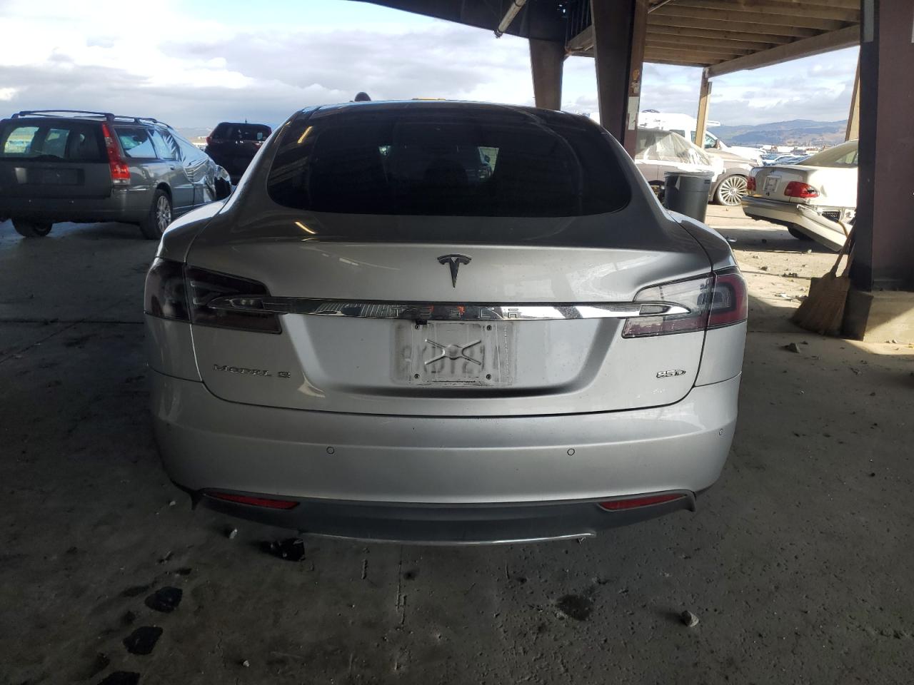 2015 Tesla Model S 85D VIN: 5YJSA1H23FFP69278 Lot: 81852435