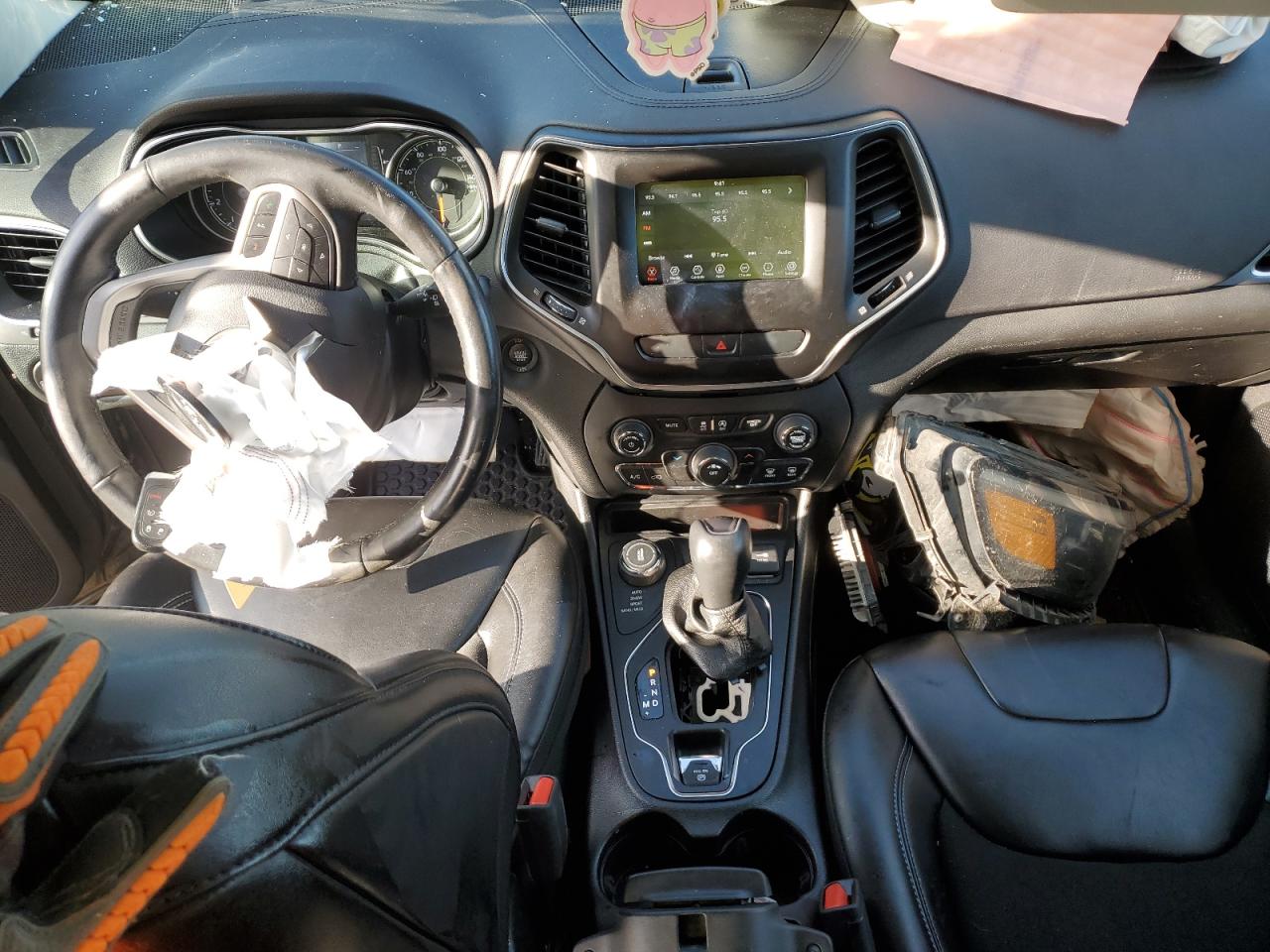 2019 Jeep Cherokee Latitude Plus VIN: 1C4PJMLBXKD237767 Lot: 82725885