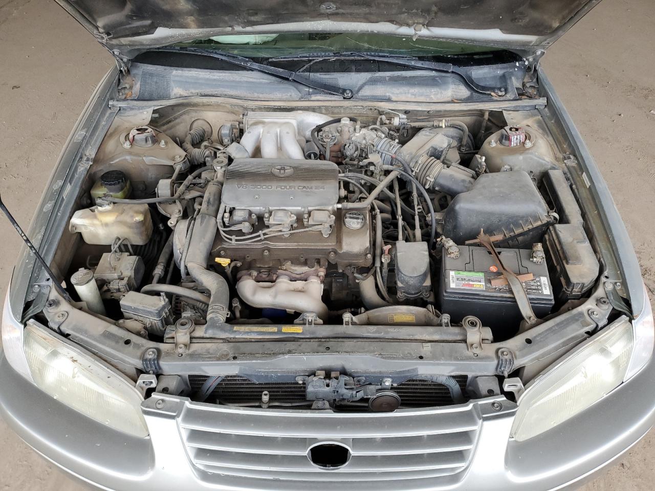 2005 Toyota Camry Le VIN: JT2BF22K9V0008664 Lot: 82381805