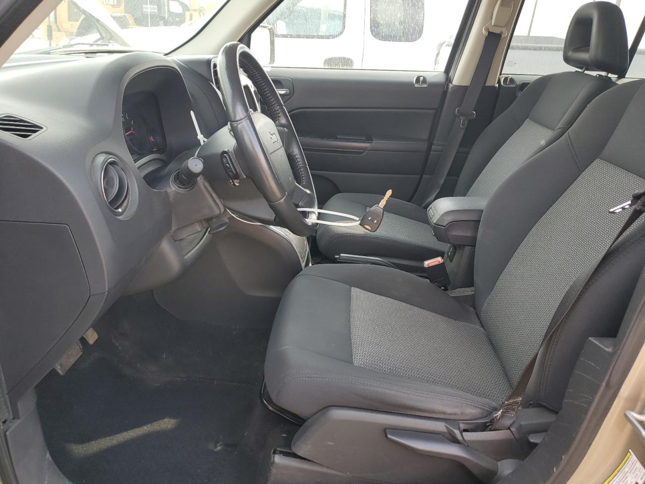 2009 Jeep Patriot Sport VIN: 1J4FF28B99D221204 Lot: 84818455