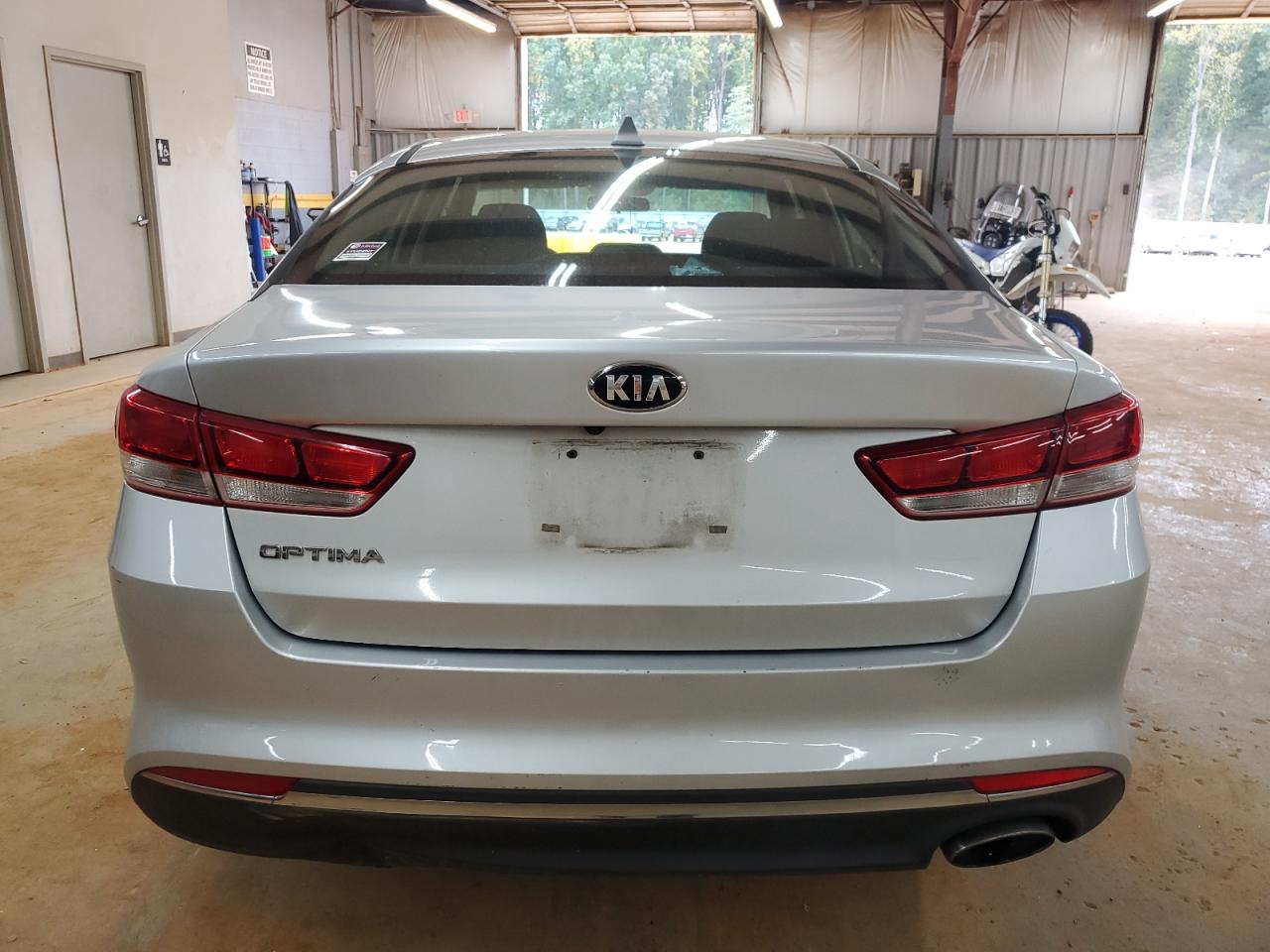 2017 Kia Optima Lx VIN: 5XXGT4L33HG164419 Lot: 86140895