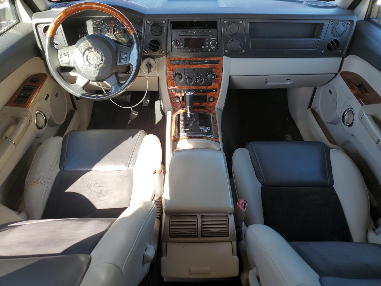 2007 Jeep Commander Overland VIN: 1J8HG68287C635671 Lot: 82254715