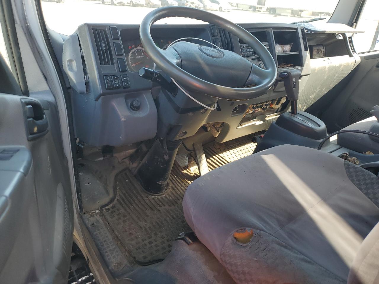 2012 Isuzu Nqr - Box Truck VIN: JALE5W166C7900490 Lot: 85104725