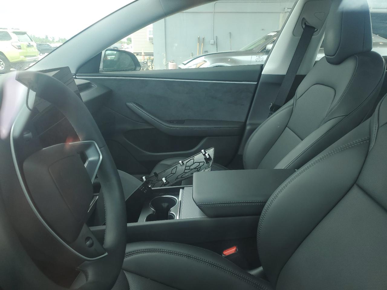 2025 Tesla Model 3 VIN: 5YJ3E1EB5SF890028 Lot: 84789045