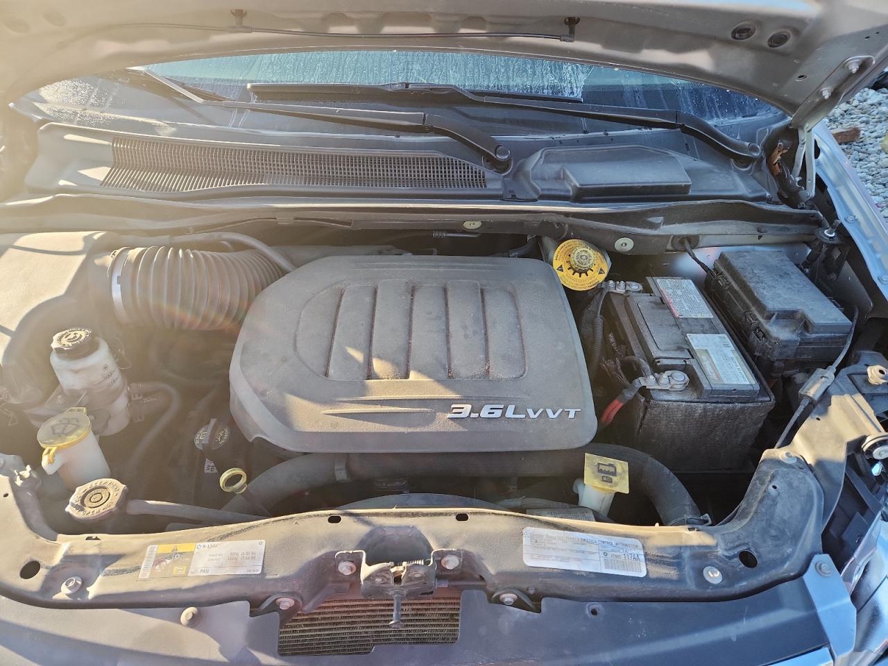 2015 Chrysler Town & Country Touring L VIN: 2C4RC1CG7FR610070 Lot: 90397745