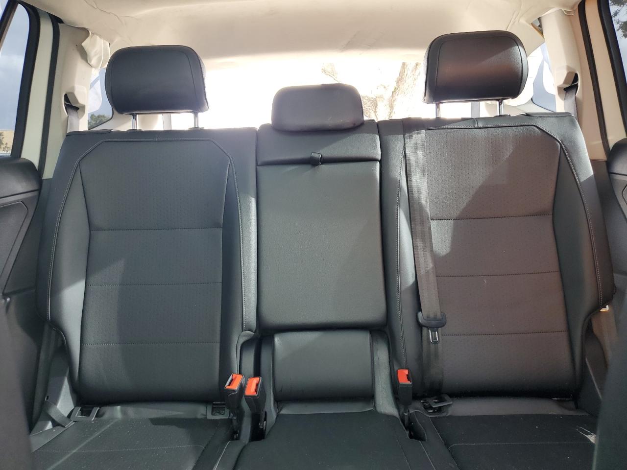 2018 Volkswagen Tiguan Se VIN: 3VV3B7AX3JM052654 Lot: 82235825