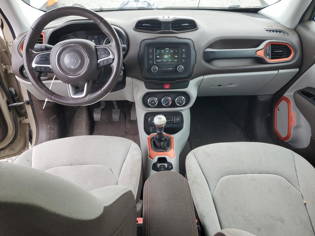2016 Jeep Renegade Latitude VIN: ZACCJBBW1GPC57700 Lot: 82608425