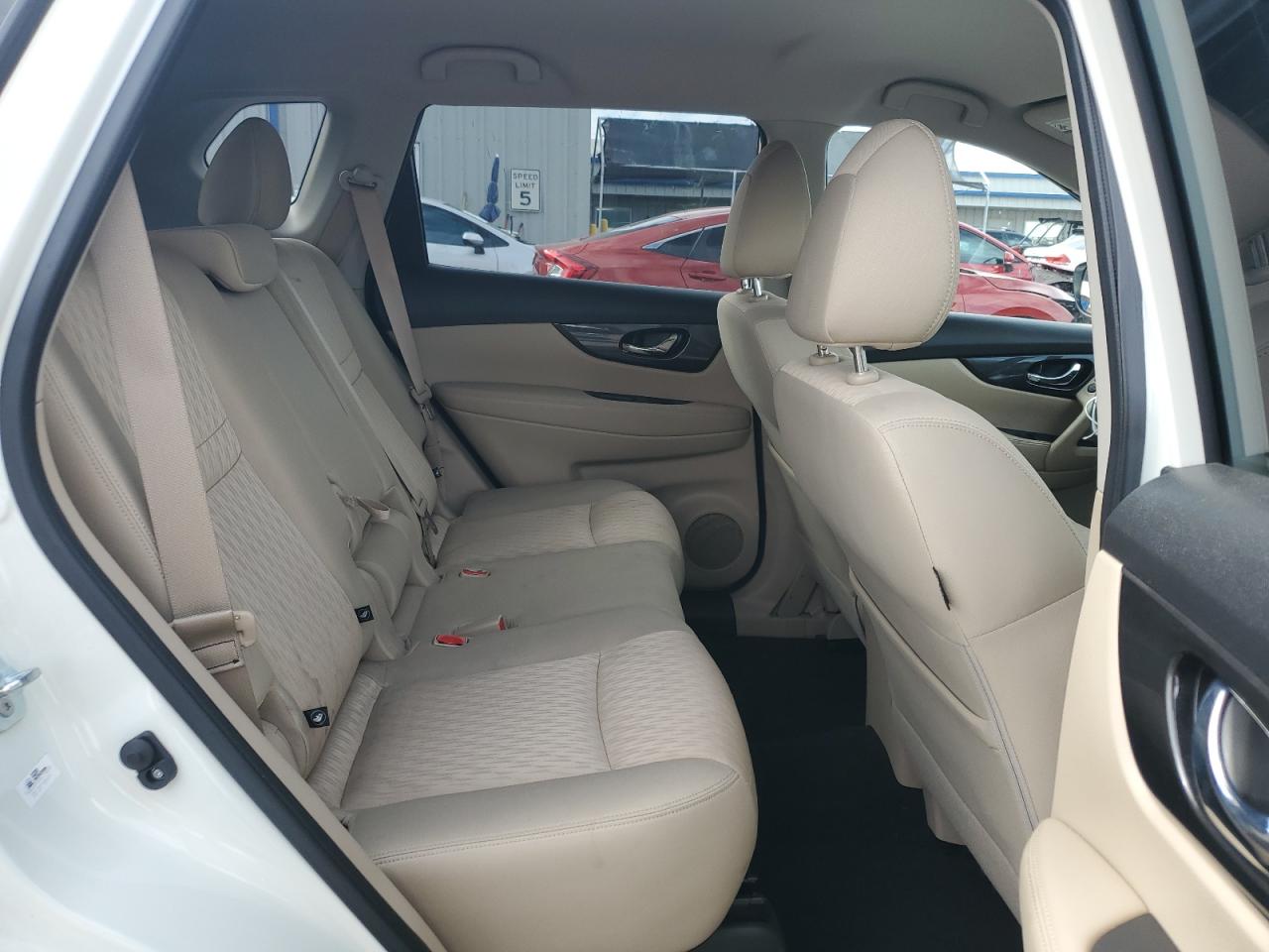 2017 Nissan Rogue S VIN: JN8AT2MT0HW398397 Lot: 85764745