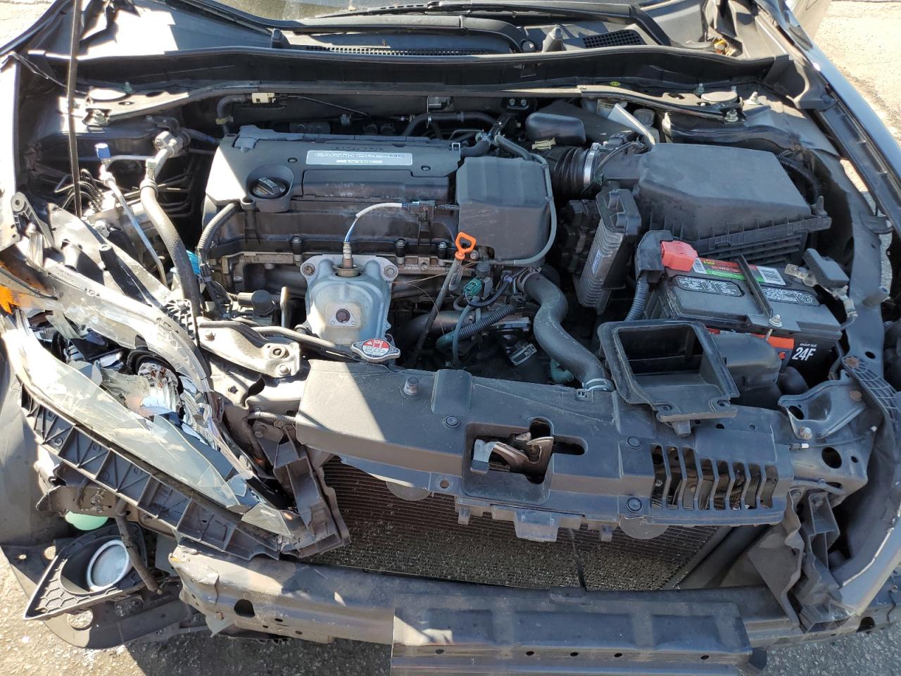 2015 Honda Accord Ex VIN: 1HGCT1A73FA002206 Lot: 81937995