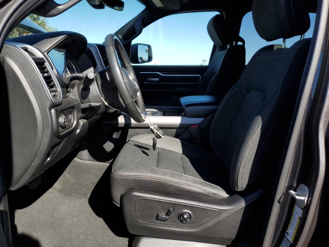 2020 Ram 1500 Big Horn/Lone Star VIN: 1C6SRFMT1LN307584 Lot: 87283255