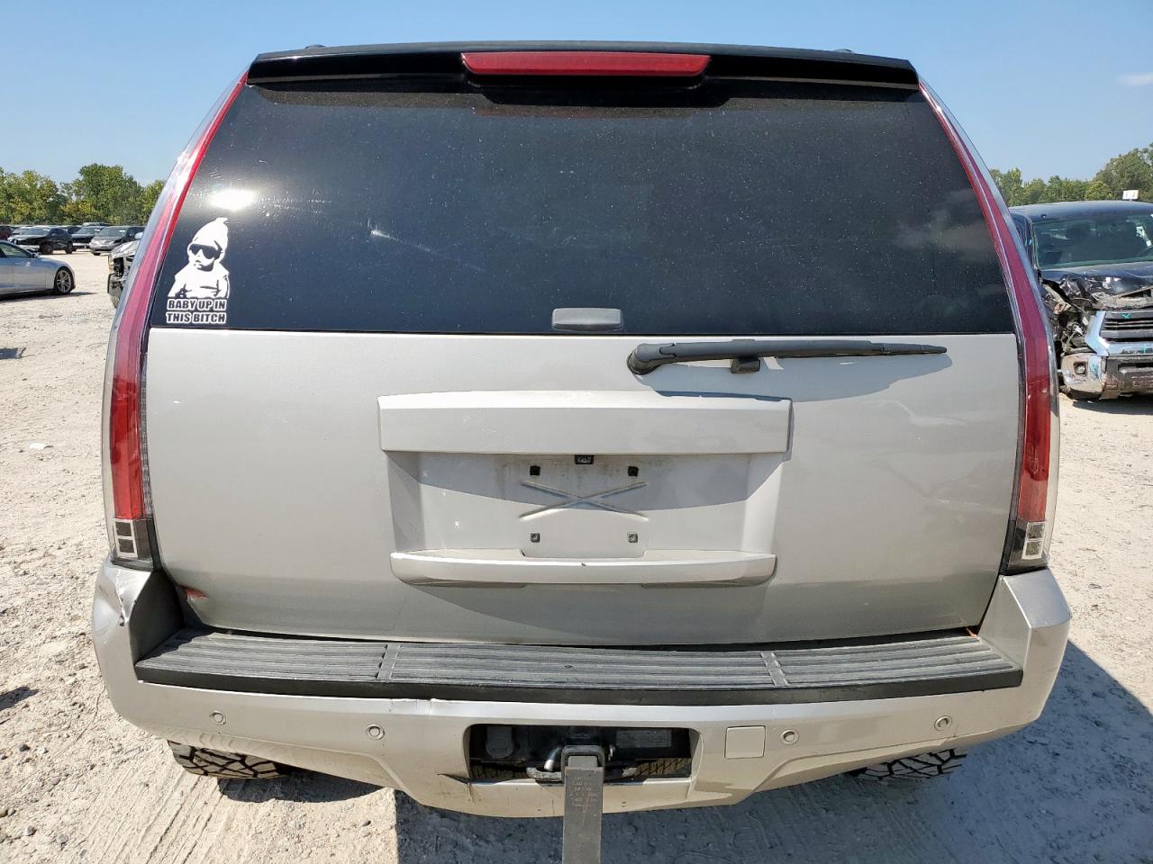 2008 GMC Yukon VIN: 1GKFK130X8R241517 Lot: 82248775