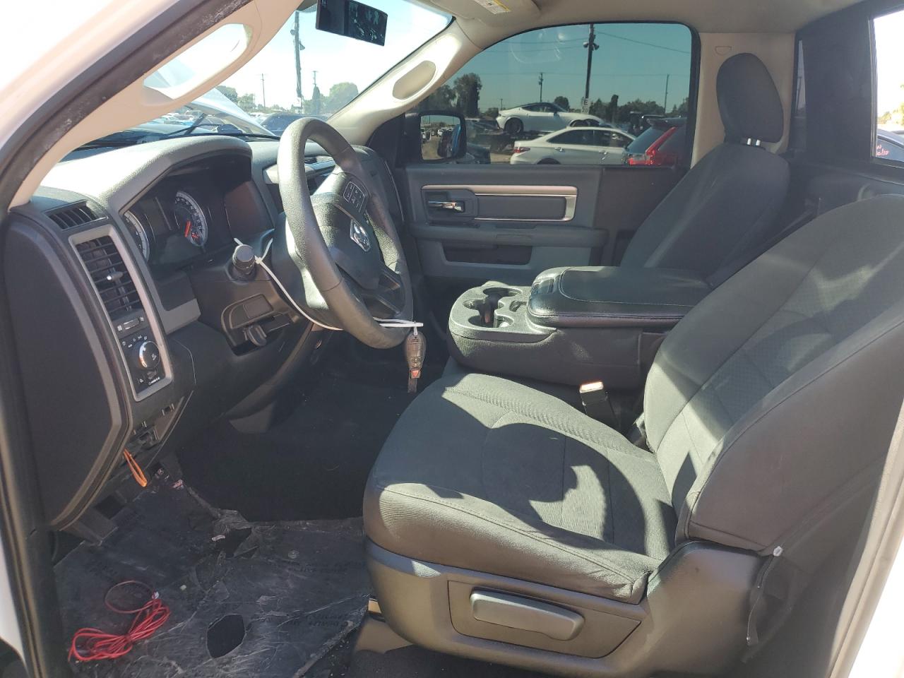 2019 Ram 1500 Classic Tradesman VIN: 3C6JR6AT6KG511563 Lot: 87111405