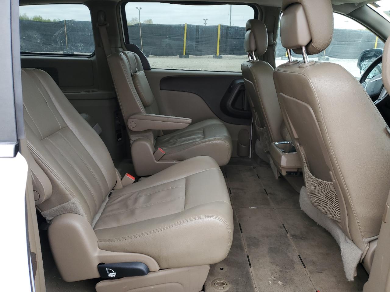 2016 Chrysler Town & Country Touring VIN: 2C4RC1BG1GR295950 Lot: 89459885