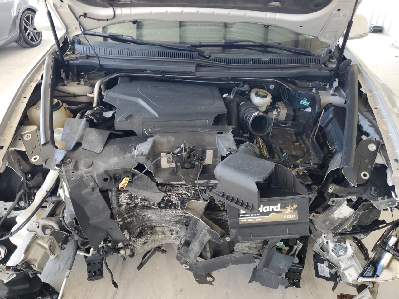 2014 Lincoln Mkt VIN: 2LMHJ5ATXEBL58797 Lot: 86784845