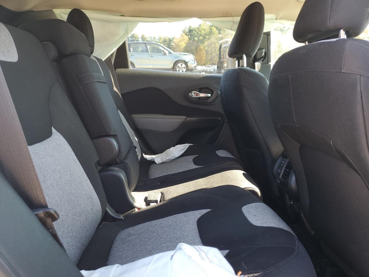 2014 Jeep Cherokee Latitude VIN: 1C4PJMCB4EW178739 Lot: 89908775