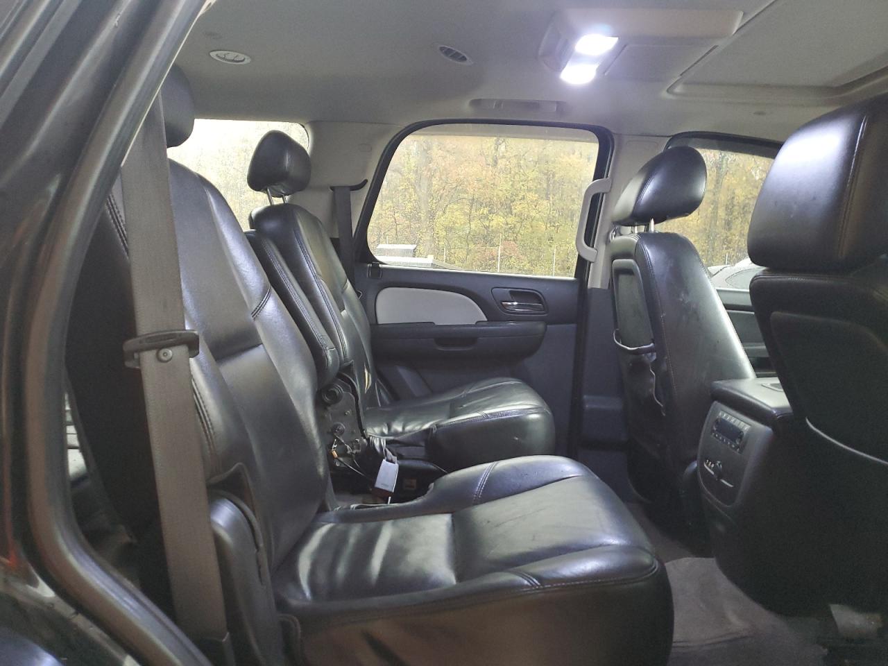 2010 Chevrolet Tahoe K1500 Ltz VIN: 1GNUKCE08AR285010 Lot: 90216115