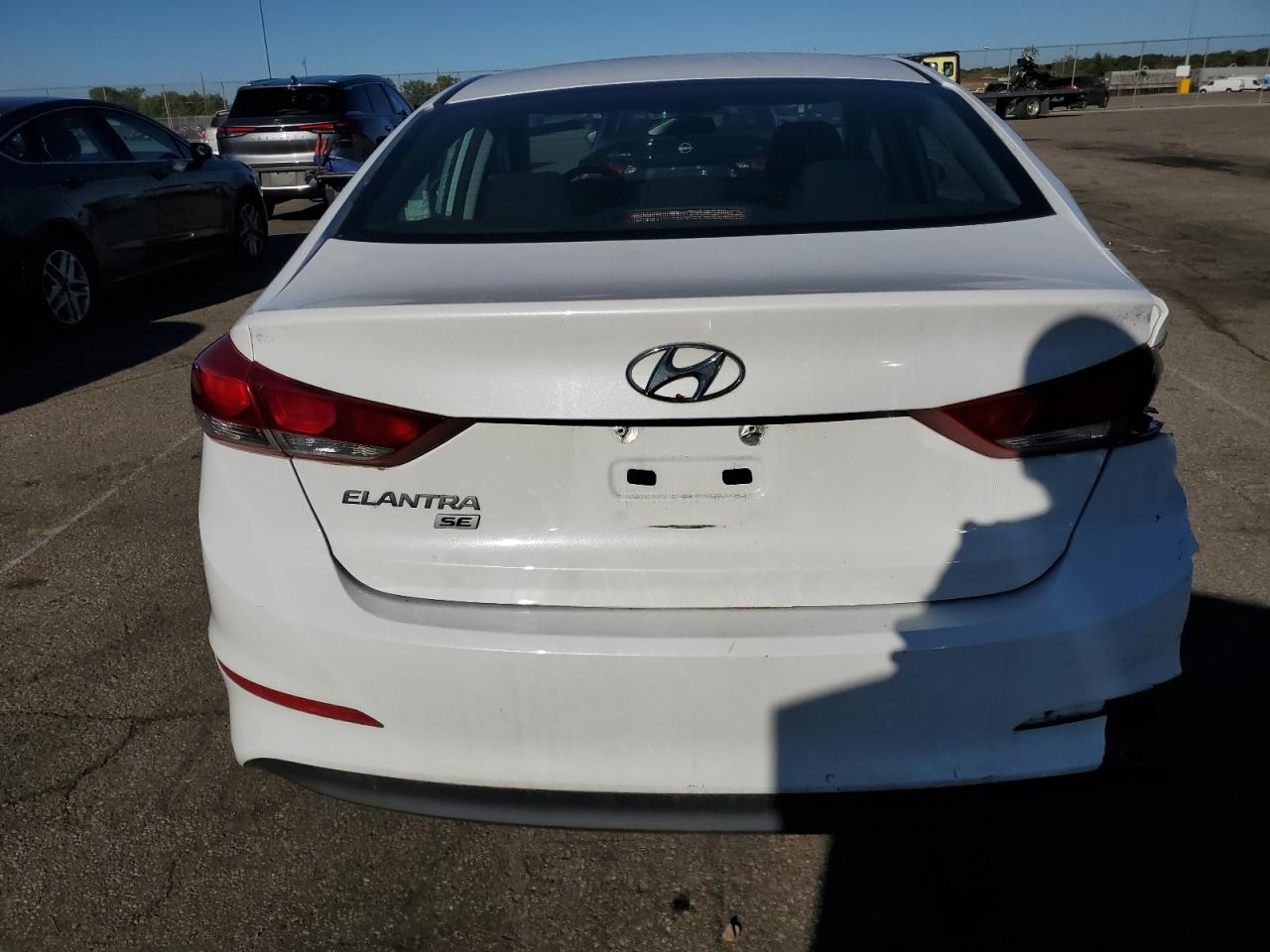 2018 Hyundai Elantra Se VIN: 5NPD74LF3JH352028 Lot: 84831915