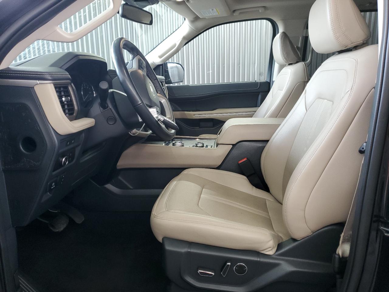 2024 Ford Expedition Limited VIN: 1FMJU2A81REA65668 Lot: 85829545