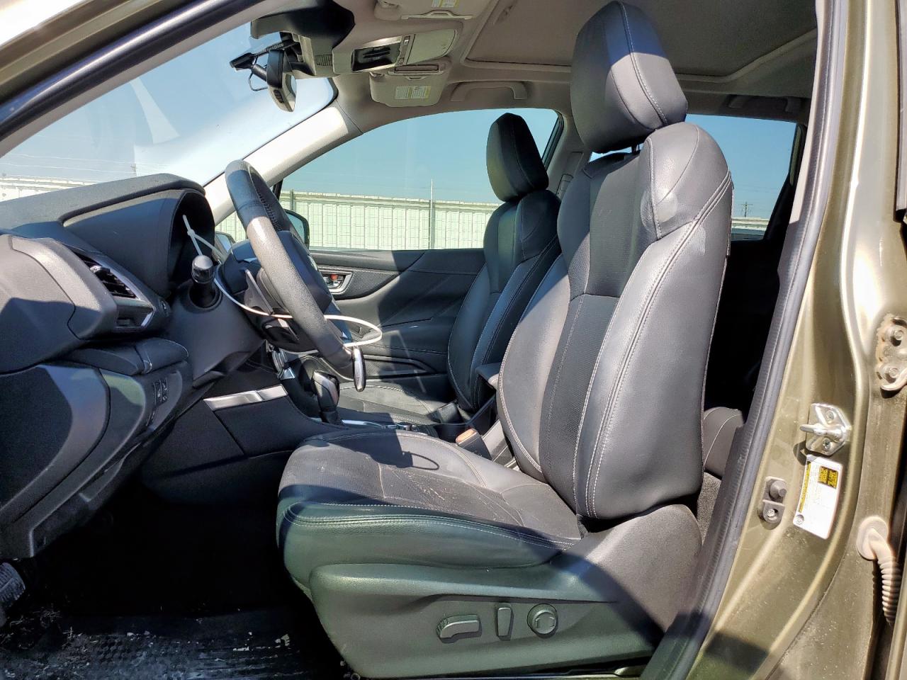 2022 Subaru Forester Touring VIN: JF2SKARC9NH439889 Lot: 82384905