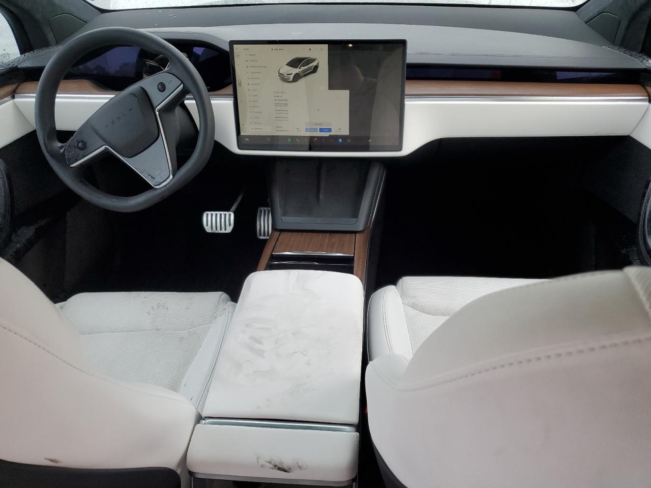 2022 Tesla Model X VIN: 7SAXCAE58NF363898 Lot: 84976825