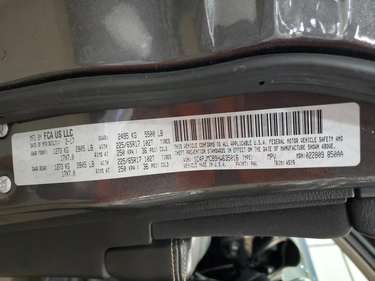 2017 Jeep Cherokee Latitude VIN: 1C4PJMCB9HW635016 Lot: 90471315