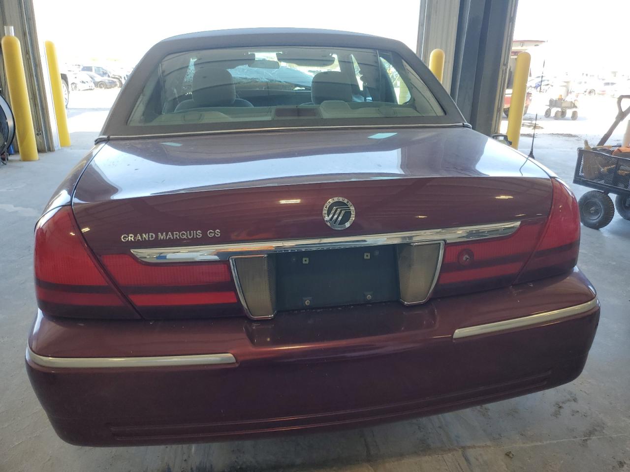 2005 Mercury Grand Marquis Gs VIN: 2MEFM74W65X605914 Lot: 85701295