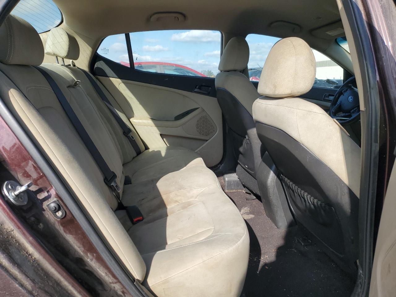 2011 Kia Optima Lx VIN: KNAGM4A76B5122404 Lot: 90575495