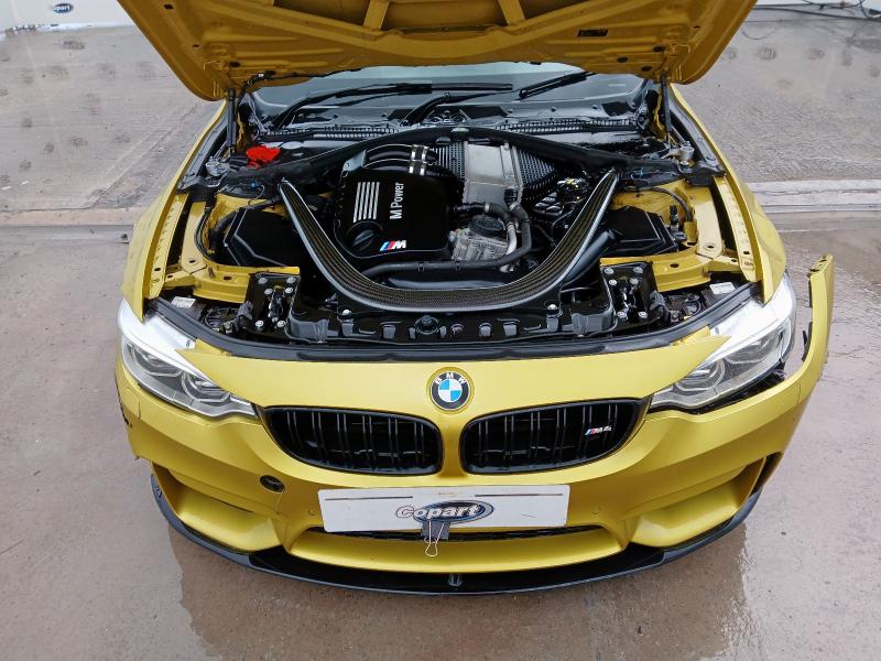 2015 BMW M4 S-A 