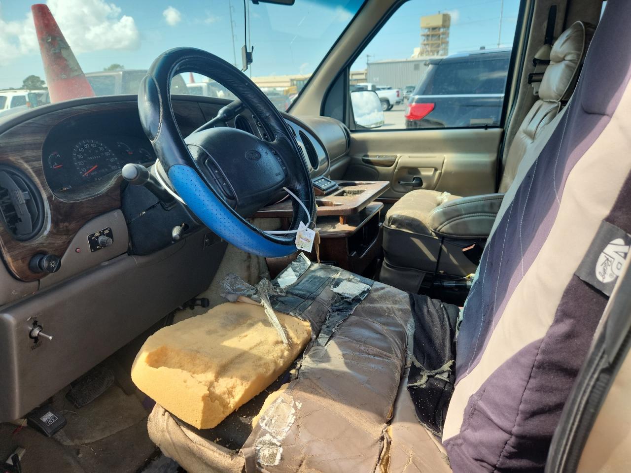 1999 Ford Econoline E150 Van VIN: 1FDRE14LXXHB69162 Lot: 82242285