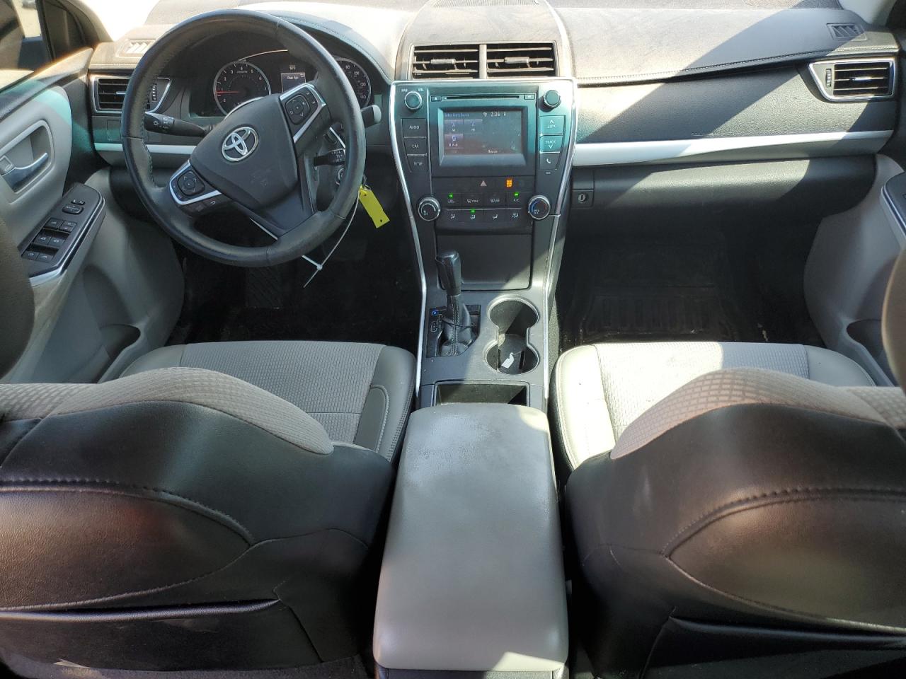 2016 Toyota Camry Le VIN: 4T1BF1FK3GU263989 Lot: 85352405