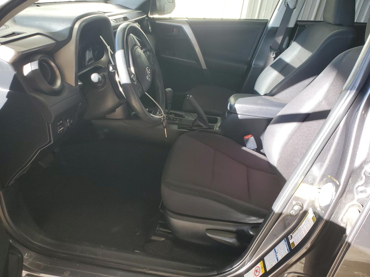 2017 Toyota Rav4 Le VIN: JTMBFREV6HJ162785 Lot: 84952475