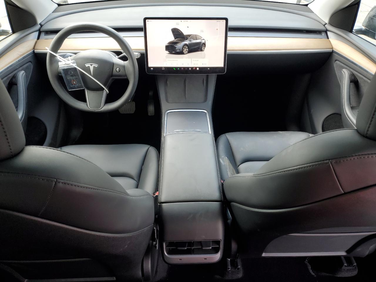 2024 Tesla Model Y VIN: 7SAYGDEE0RA231036 Lot: 87465575