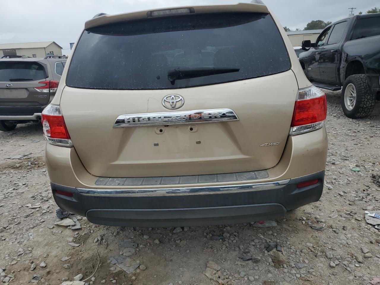 2013 Toyota Highlander Base VIN: 5TDBK3EH4DS180430 Lot: 85075305