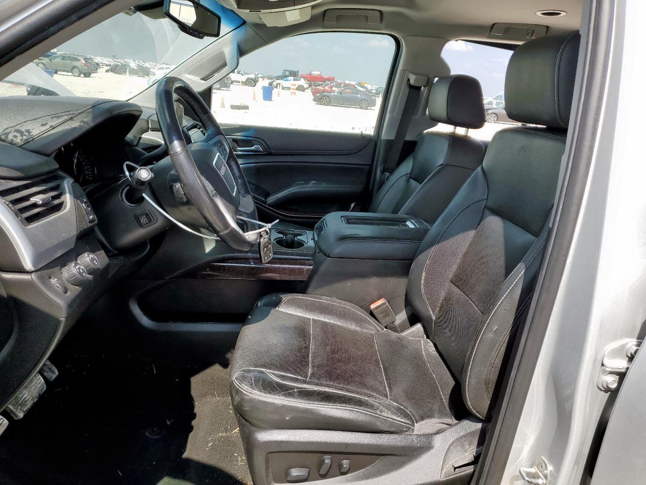 2018 GMC Yukon Xl K1500 Slt VIN: 1GKS2GKC7JR396819 Lot: 82204505