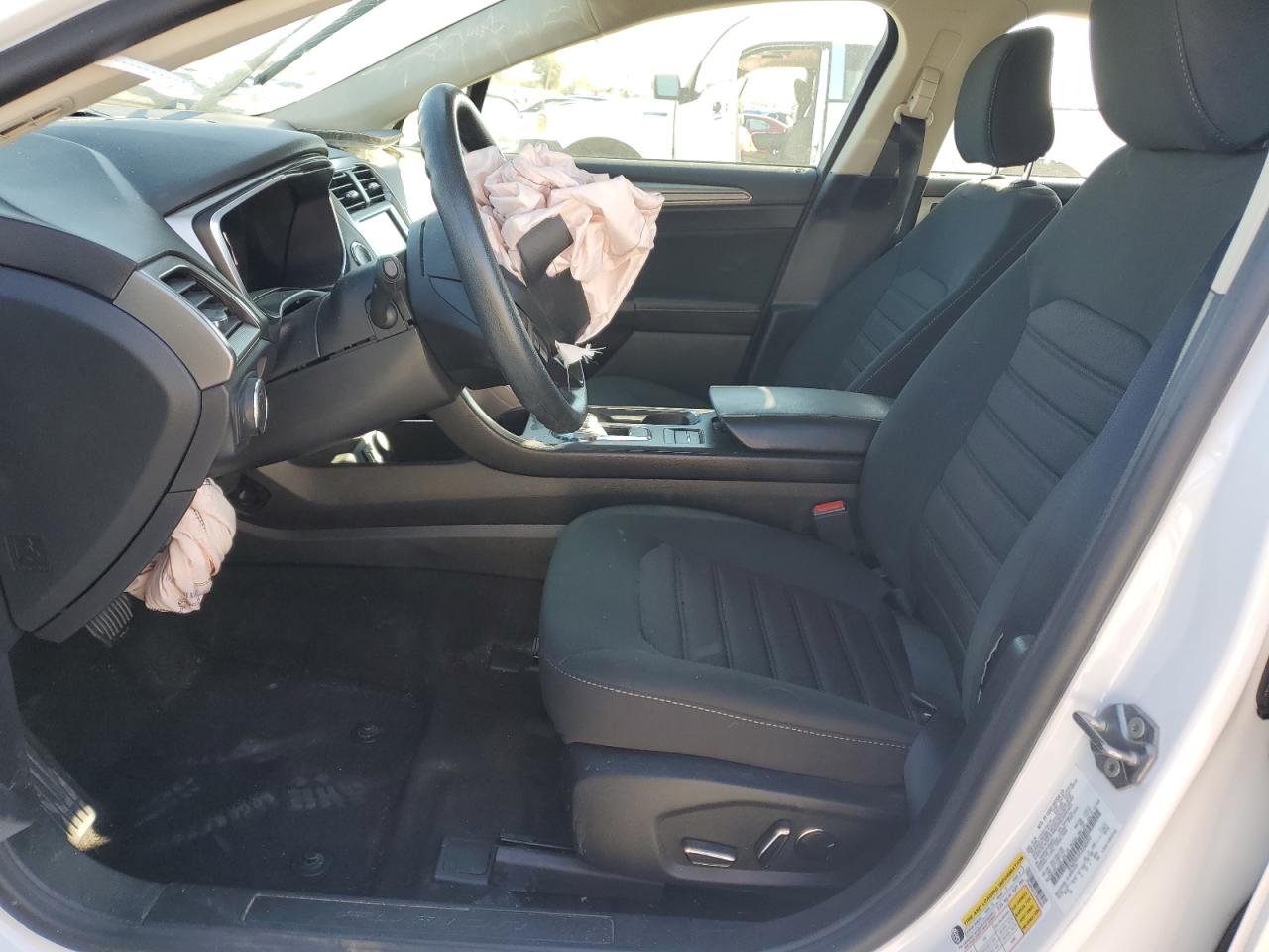 2020 Ford Fusion Se VIN: 3FA6P0LU7LR260491 Lot: 89718075