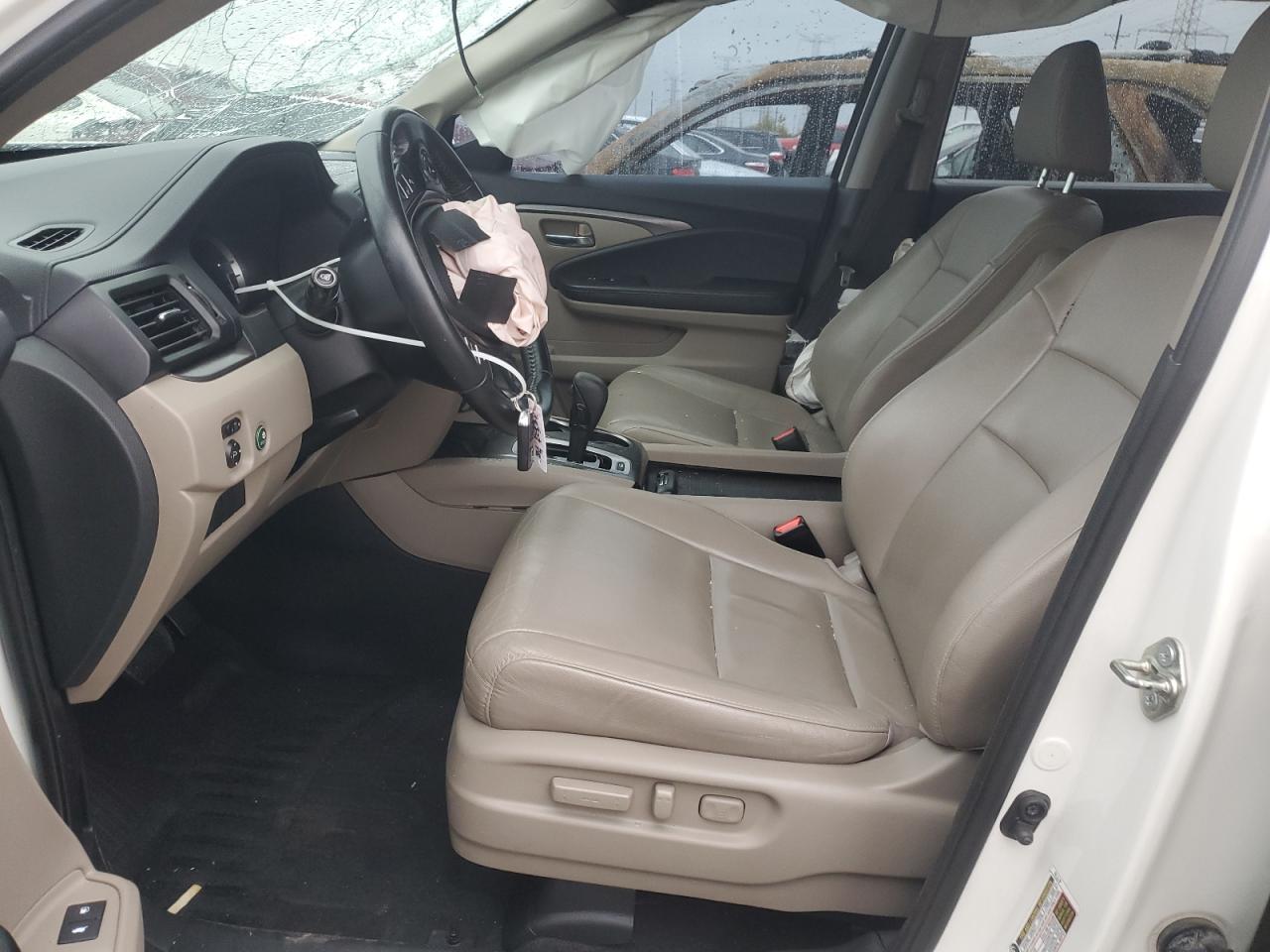 2016 Honda Pilot Exln VIN: 5FNYF6H76GB017287 Lot: 82216105