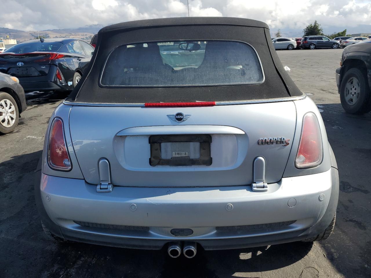 2005 Mini Cooper S VIN: WMWRH33585TK56317 Lot: 84988075