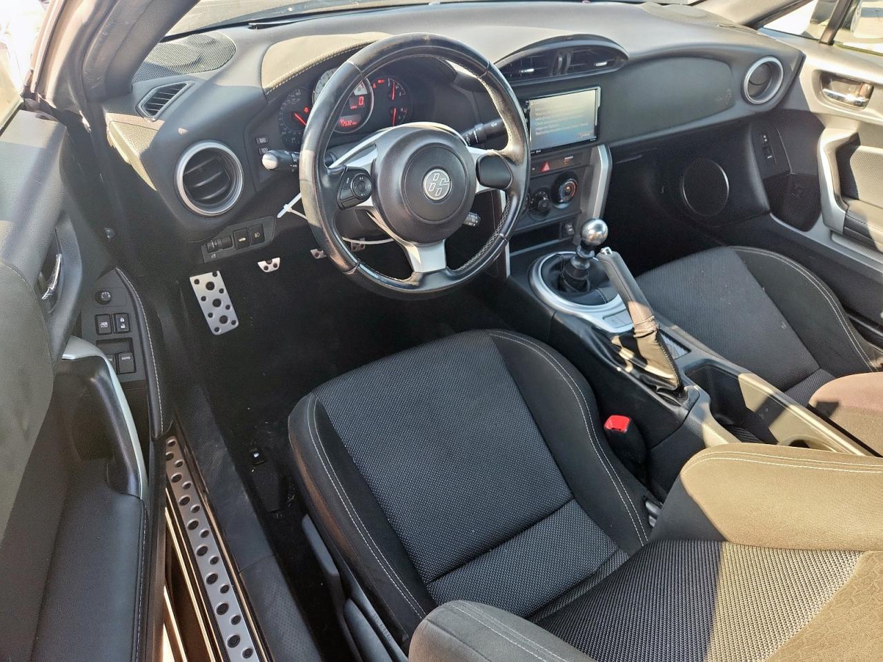 2017 Toyota 86 Base VIN: JF1ZNAA16H9705887 Lot: 82382155